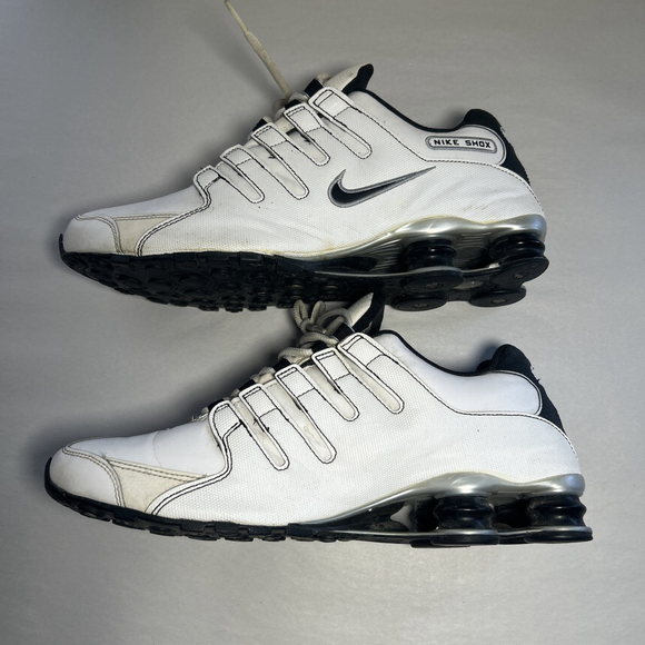 Men’s Size 11.5 - Nike Shox NZ White With Black main image 6